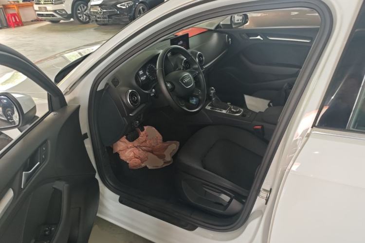 Used Audi A3 2014 Sportback 35 TFSI Automatic Ambition Edition Driver Seat