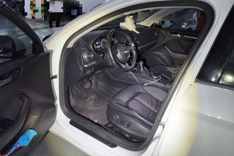 Used Audi A3 2014 Limousine 35 TFSI Automatic Comfort Model Driver Seat