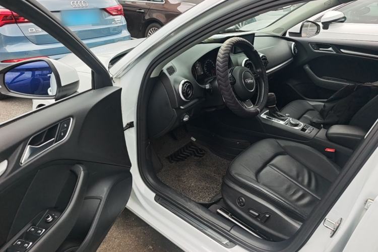 Used Audi A3 2014 Sportback 35 TFSI Automatic Comfort Model Driver Seat