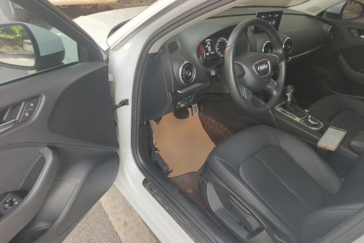 Used Audi A3 2014 Sportback 35 TFSI Automatic Ambition Edition Driver Seat