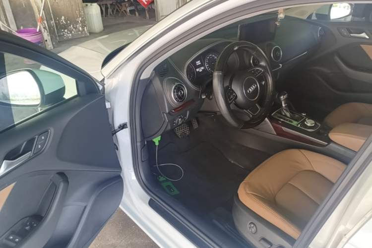 Used Audi A3 2014 Sportback 35 TFSI Automatic Style Edition Driver Seat