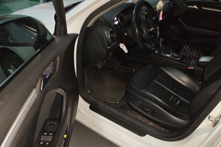 Used Audi A3 2014 Limousine 35 TFSI Automatic Comfort Model Driver Seat