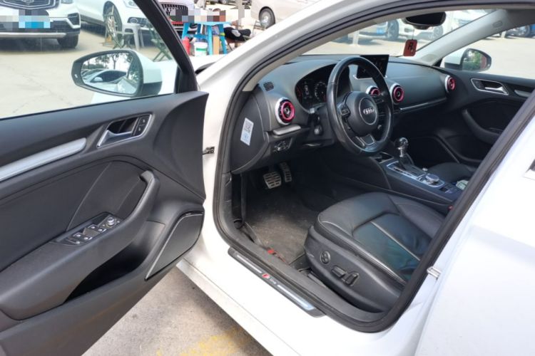 Used Audi A3 2014 Limousine 40 TFSI S line Luxury Model Driver Seat