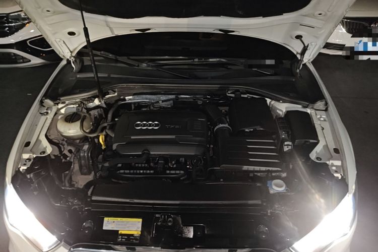 Used Audi A3 2014 Limousine 40 TFSI S line Comfort Model Engine Bay