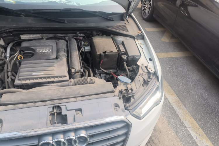 Used Audi A3 2014 Sportback 35 TFSI Automatic Comfort Model Engine Bay Left