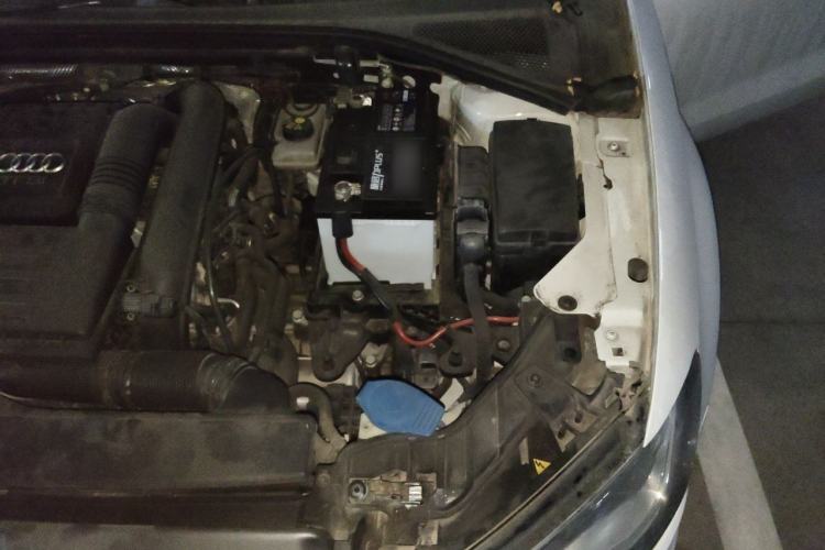 Used Audi A3 2014 Limousine 35 TFSI Automatic Comfort Model Engine Bay Left