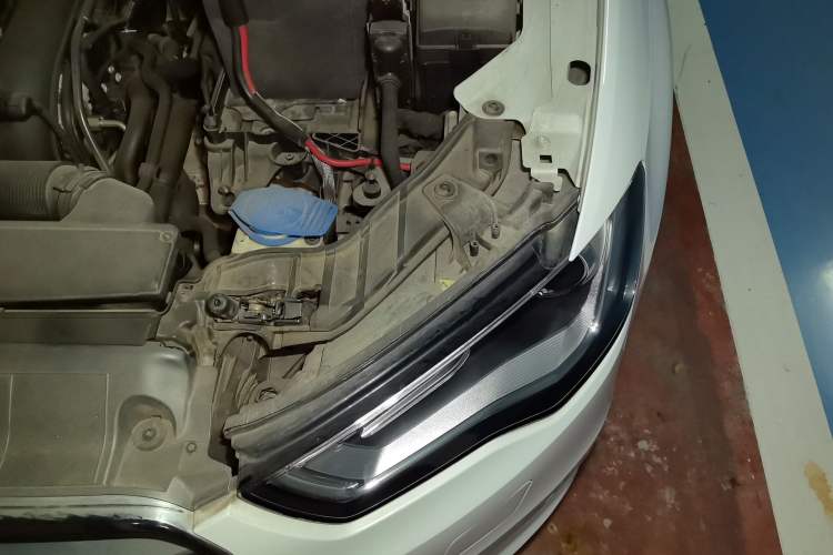 Used Audi A3 2014 Sportback 35 TFSI Automatic Comfort Model Engine Bay Left