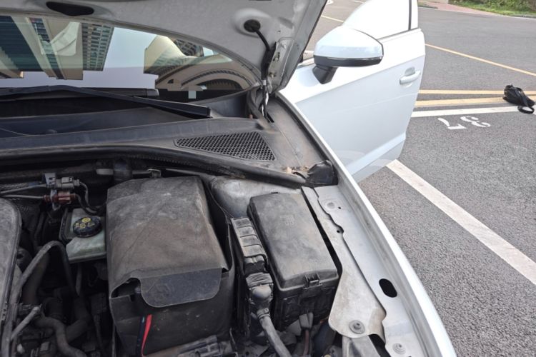 Used Audi A3 2014 Sportback 35 TFSI Automatic Ambition Edition Engine Bay Left