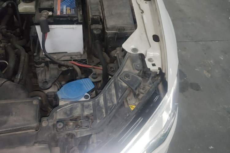Used Audi A3 2014 Limousine 35 TFSI Automatic Comfort Model Engine Bay Left