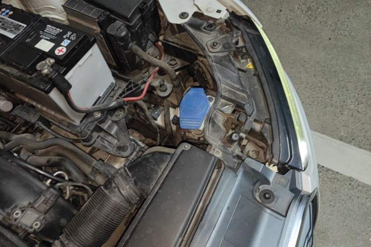 Used Audi A3 2014 Sportback 35 TFSI Automatic Comfort Model Engine Bay Left