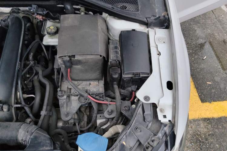 Used Audi A3 2014 Sportback 35 TFSI Automatic Style Edition Engine Bay Left