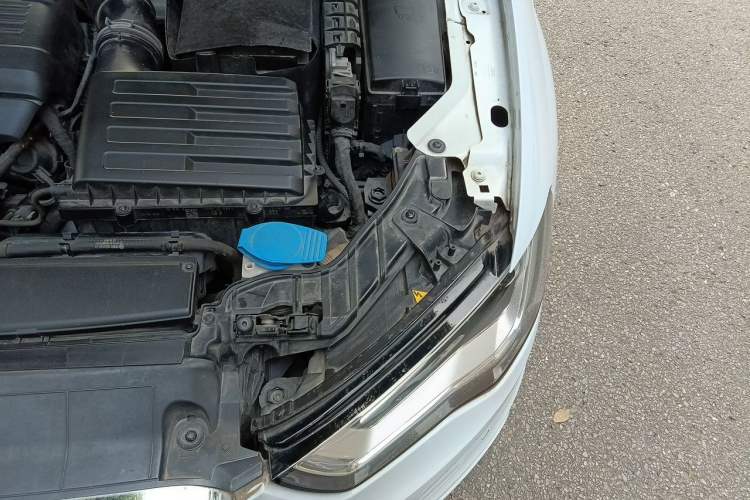 Used Audi A3 2014 Sportback 40 TFSI S line Luxury Model Engine Bay Left
