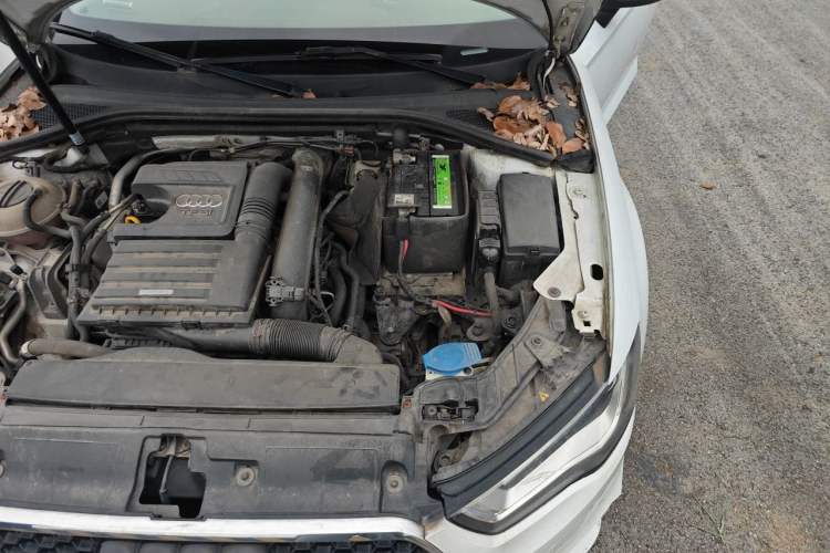 Used Audi A3 2014 Limousine 35 TFSI Automatic Comfort Model Engine Bay Left