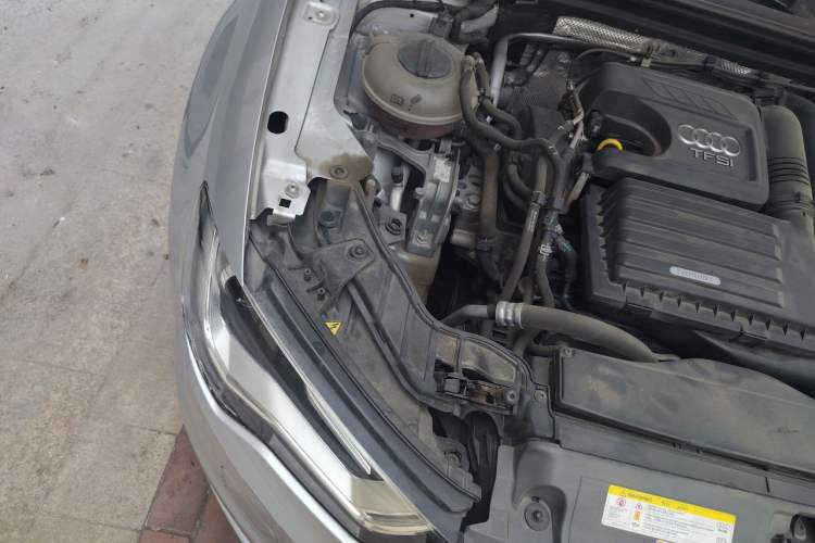 Used Audi A3 2014 Limousine 35 TFSI Automatic Comfort Model Engine Bay Right