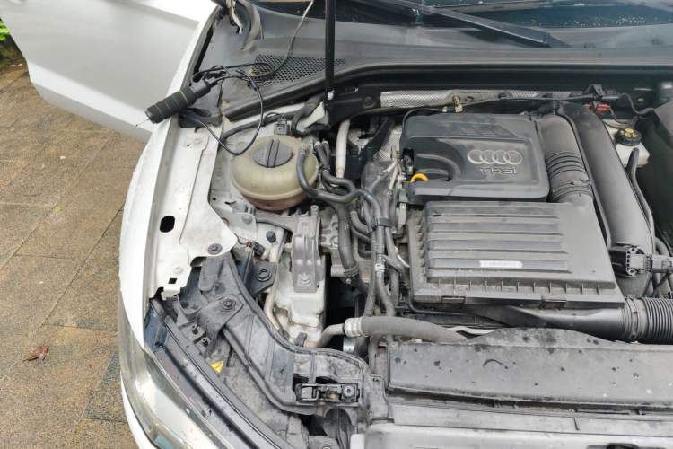 Used Audi A3 2014 Limousine 35 TFSI Automatic Comfort Model Engine Bay Right
