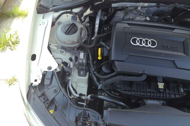 Used Audi A3 2014 Limousine 40 TFSI S line Comfort Model Engine Bay Right