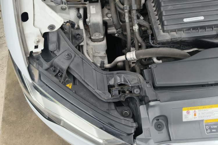 Used Audi A3 2014 Sportback 35 TFSI Automatic Comfort Model Engine Bay Right