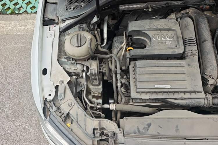 Used Audi A3 2014 Sportback 35 TFSI Automatic Comfort Model Engine Bay Right