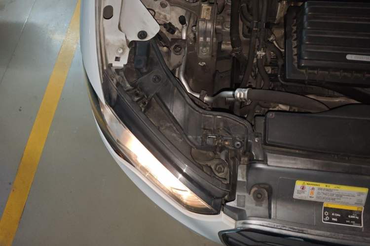 Used Audi A3 2014 Sportback 35 TFSI Automatic Style Edition Engine Bay Right