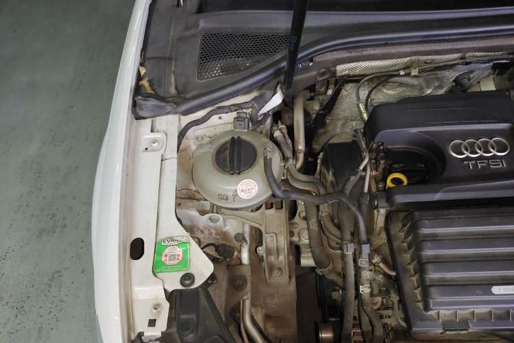 Used Audi A3 2014 Sportback 35 TFSI Automatic Comfort Model Engine Bay Right