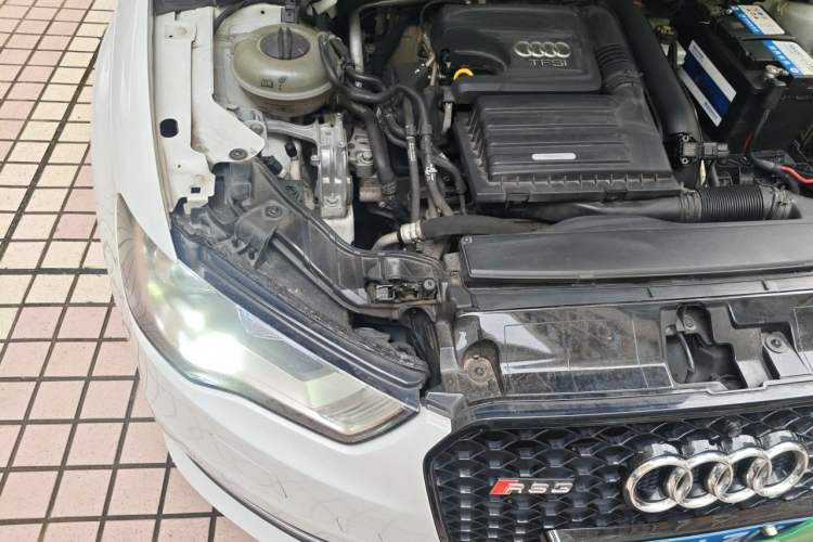Used Audi A3 2014 Sportback 35 TFSI Automatic Style Edition Engine Bay Right