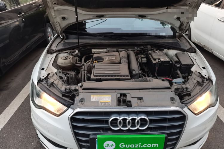 Used Audi A3 2014 Limousine 35 TFSI Automatic Fashion Model Engine Bay Right