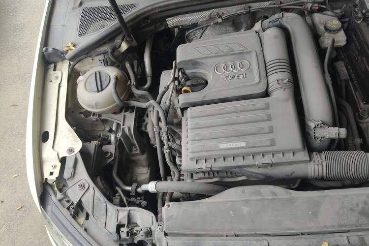 Used Audi A3 2014 Sportback 35 TFSI Automatic Comfort Model Engine Bay Right