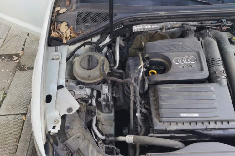 Used Audi A3 2014 Sportback 35 TFSI Automatic Comfort Model Engine Bay Right