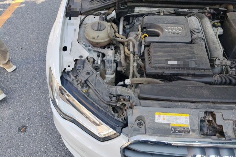 Used Audi A3 2014 Sportback 35 TFSI Automatic Comfort Model Engine Bay Right