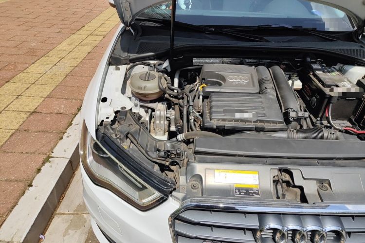 Used Audi A3 2014 Sportback 35 TFSI Automatic Comfort Model Engine Bay Right