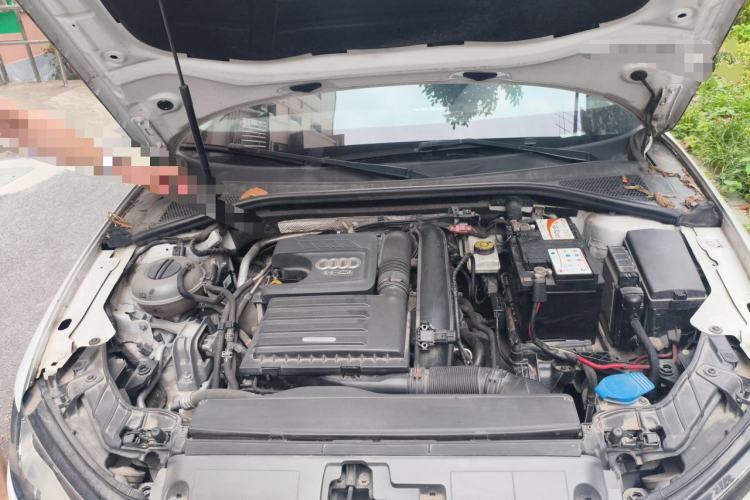 Used Audi A3 2014 Limousine 35 TFSI Automatic Advanced Model Engine Bay