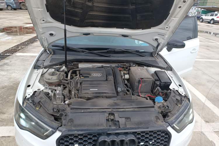 Used Audi A3 2014 Sportback 35 TFSI Automatic Style Edition Engine Bay