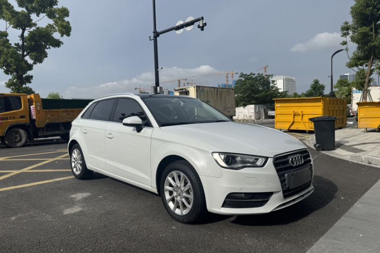 Used Audi A3 2014 Sportback 35 TFSI Automatic Style Edition Exterior 3