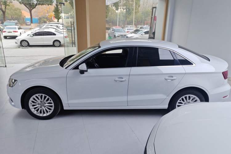 Used Audi A3 2014 Limousine 35 TFSI Automatic Advanced Model Exterior 3