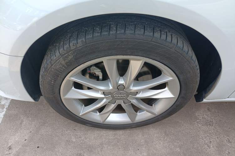 Used Audi A3 2014 Sportback 35 TFSI Automatic Comfort Model Exterior 4