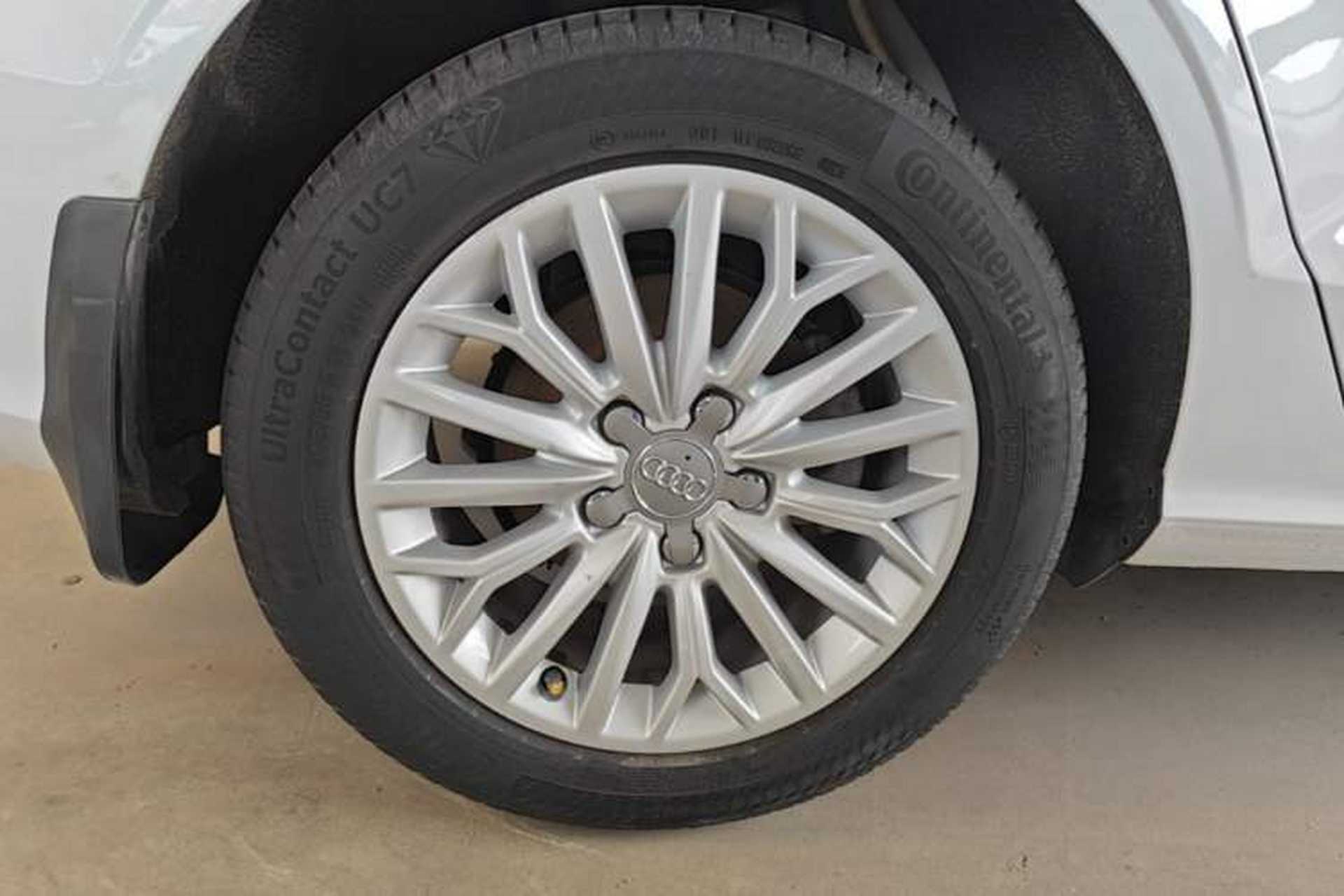 Used Audi A3 2014 Limousine 35 TFSI Automatic Advanced Model Exterior 5