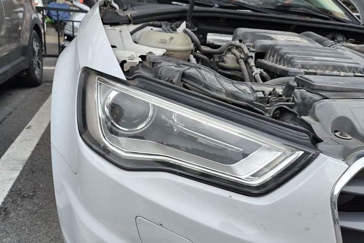 Used Audi A3 2014 Limousine 35 TFSI Automatic Comfort Model Exterior 6