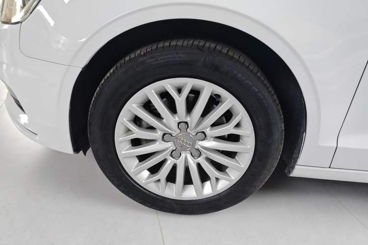 Used Audi A3 2014 Limousine 35 TFSI Automatic Advanced Model Exterior 7