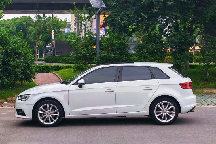 Used Audi A3 2014 Sportback 35 TFSI Automatic Comfort Model Exterior 9