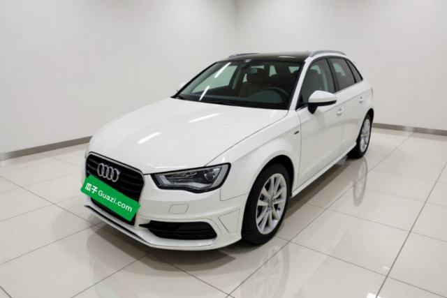 Używany Audi A3 2014 Sportback 40 TFSI S line Comfort Model