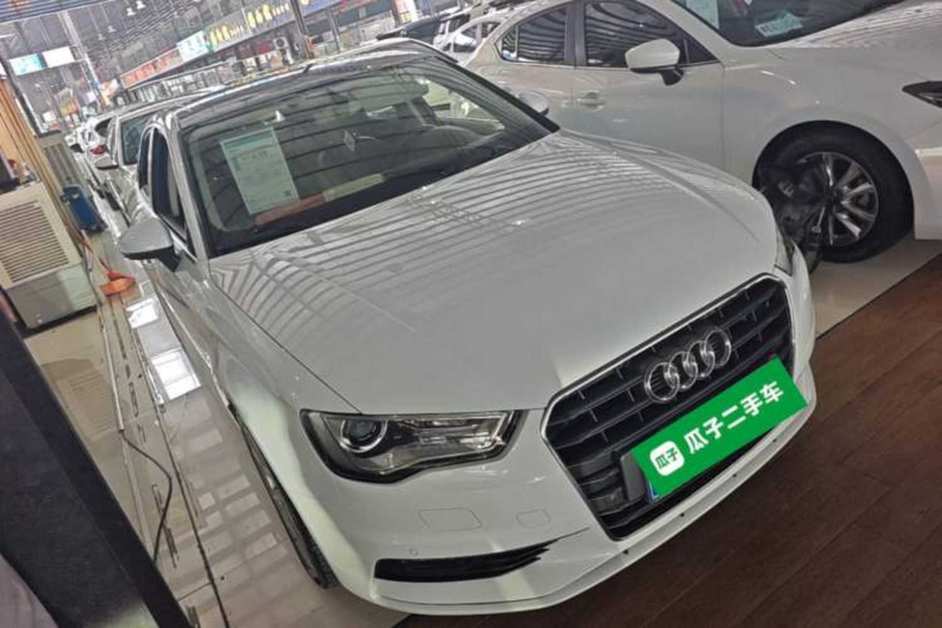 Used Audi A3 2014 Limousine 35 TFSI Automatic Comfort Model Front Right 45 Deg