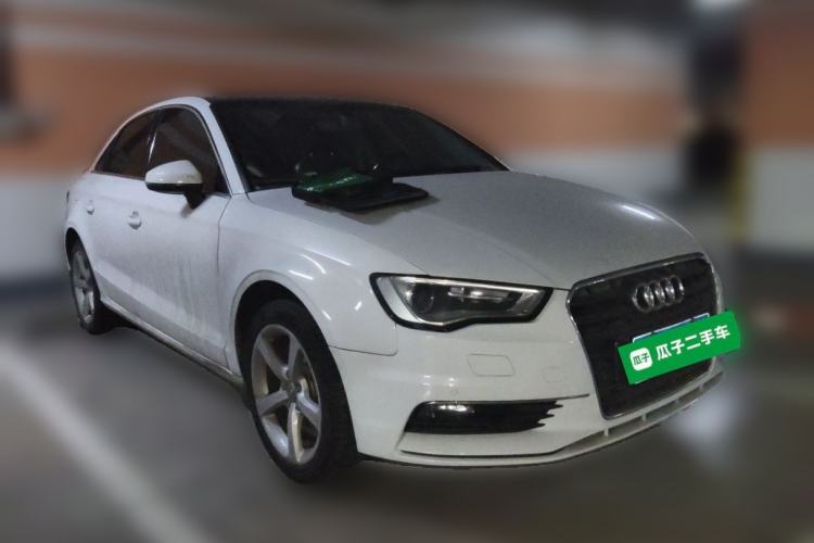 Used Audi A3 2014 Limousine 35 TFSI Automatic Comfort Model Front Right 45 Deg