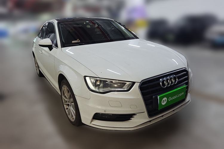 Used Audi A3 2014 Limousine 35 TFSI Automatic Comfort Model Front Right 45 Deg
