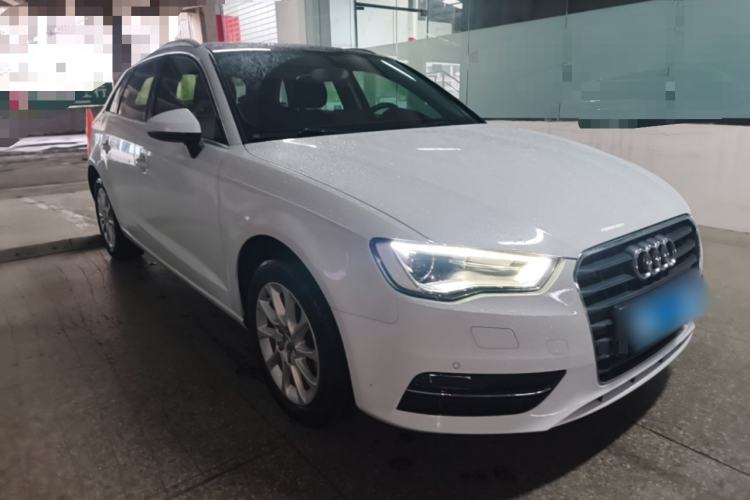 Used Audi A3 2014 Sportback 35 TFSI Automatic Style Edition Front Right 45 Deg