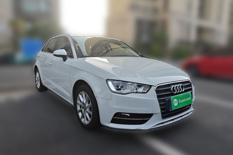 Used Audi A3 2014 Sportback 35 TFSI Automatic Ambition Edition Front Right 45 Deg