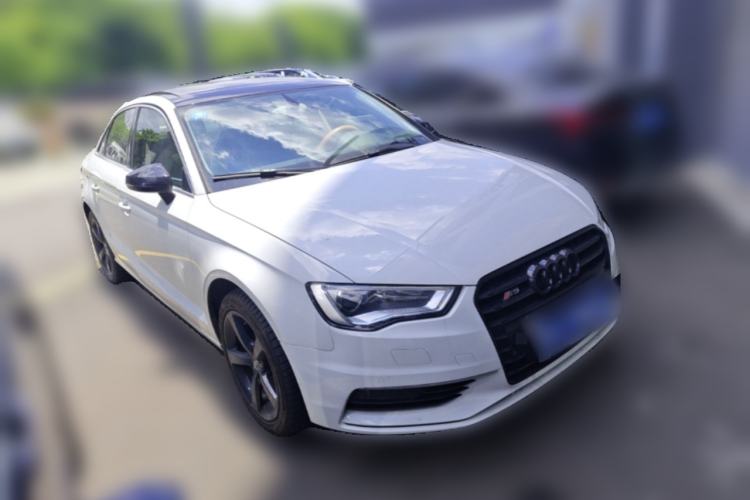 Used Audi A3 2014 Limousine 35 TFSI Automatic Comfort Model Front Right 45 Deg