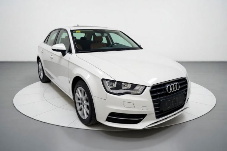 Used Audi A3 2014 Sportback 35 TFSI Automatic Ambition Edition Front Right 45 Deg