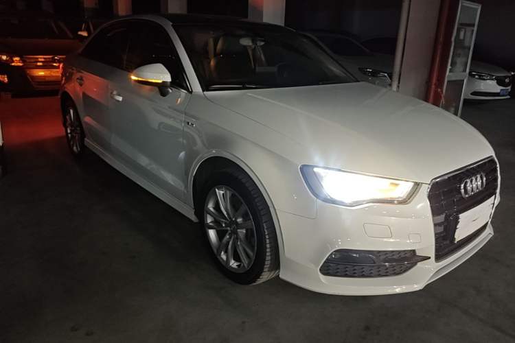 Used Audi A3 2014 Limousine 40 TFSI S line Comfort Model Front Right 45 Deg