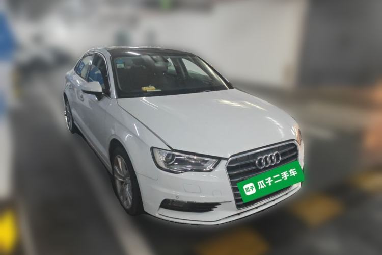 Used Audi A3 2014 Limousine 35 TFSI Automatic Comfort Model Front Right 45 Deg