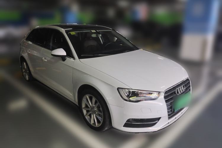 Used Audi A3 2014 Sportback 35 TFSI Automatic Comfort Model Front Right 45 Deg
